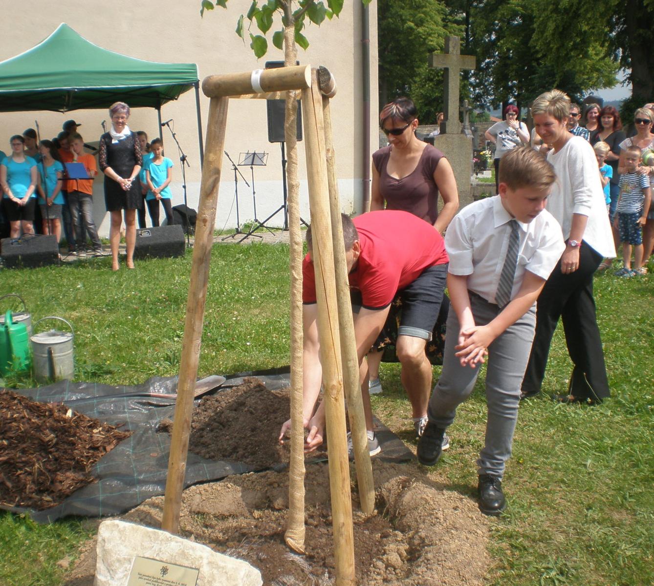 Slavnostní zasazení památné lípy - 8