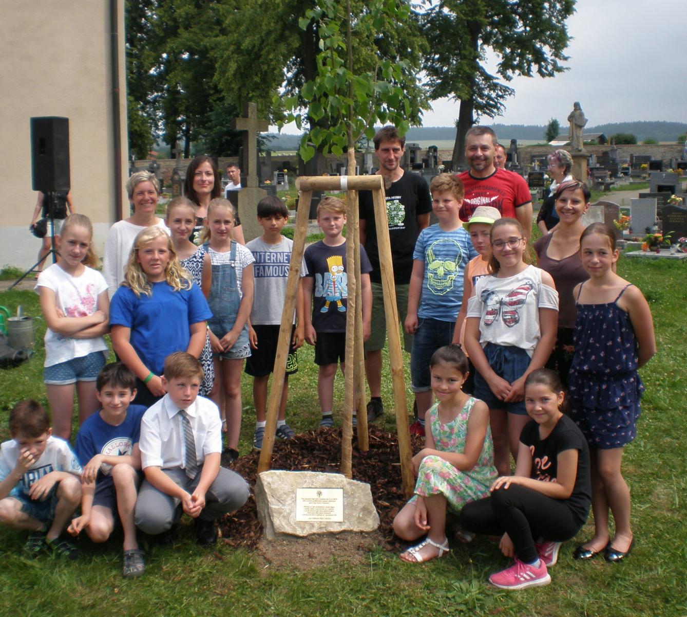 Slavnostní zasazení památné lípy - 16