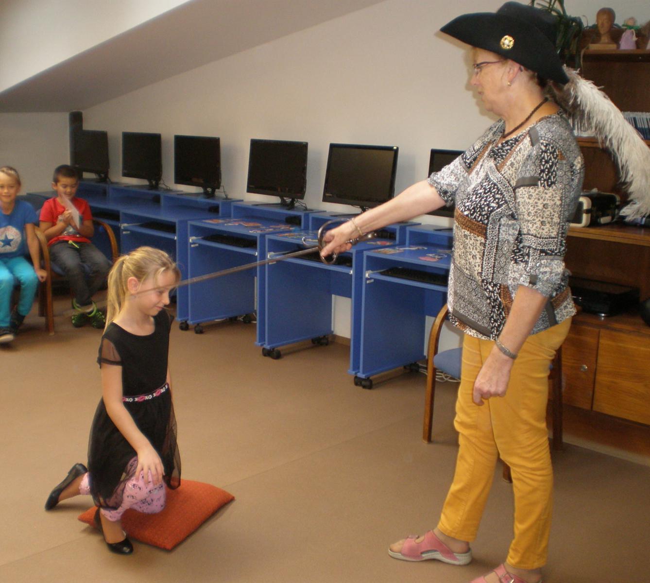 Pasování žáků 2. třídy na čtenáře - 32