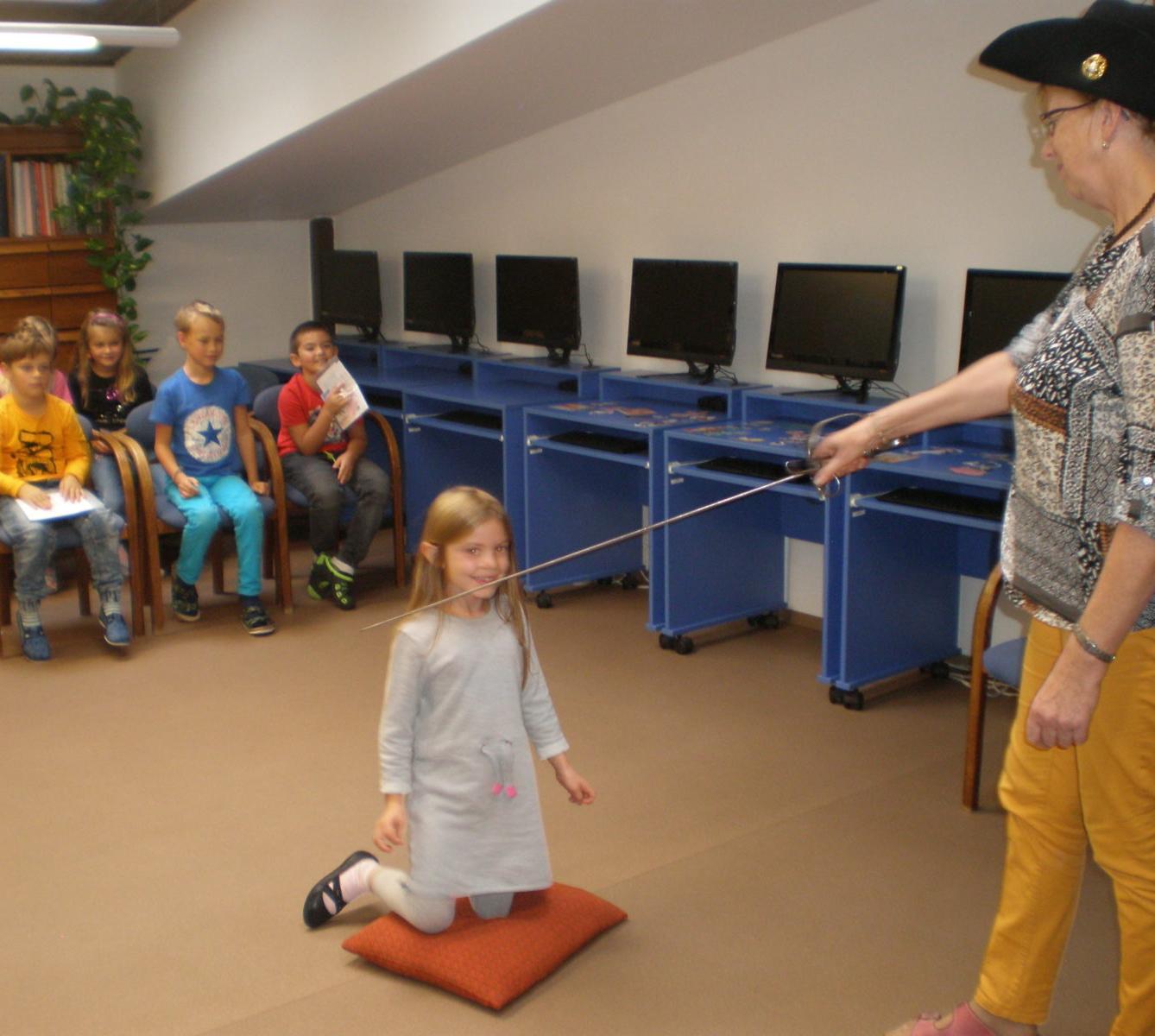 Pasování žáků 2. třídy na čtenáře - 35