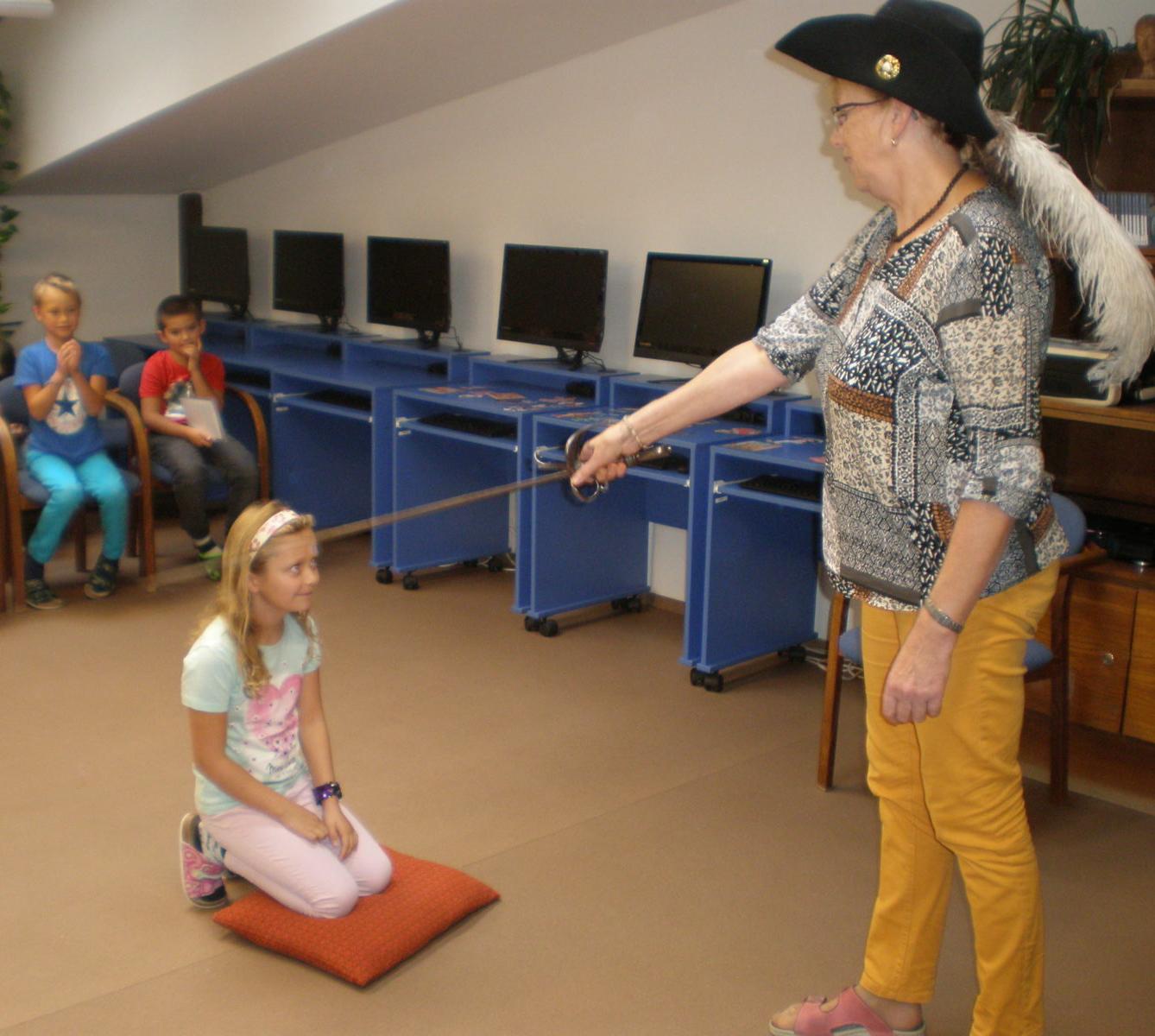 Pasování žáků 2. třídy na čtenáře - 37