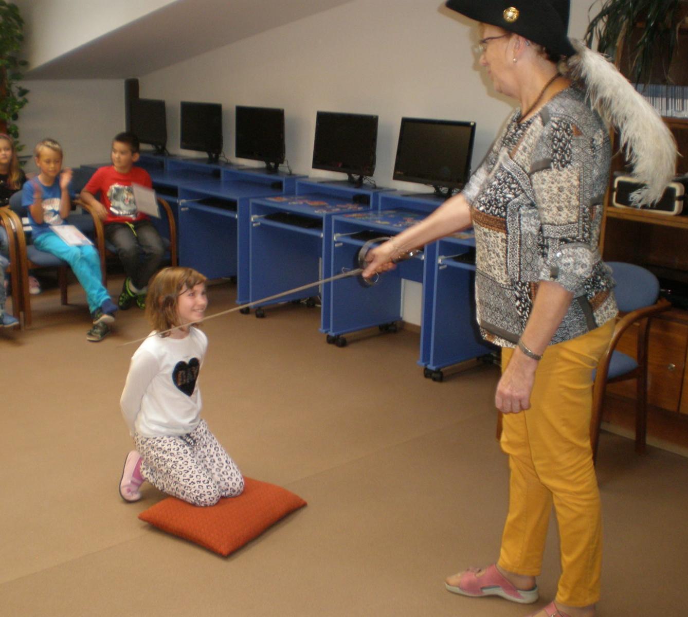 Pasování žáků 2. třídy na čtenáře - 41