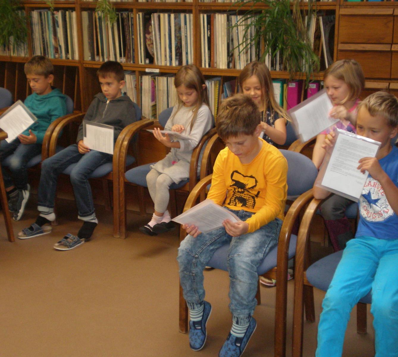 Pasování žáků 2. třídy na čtenáře - 43