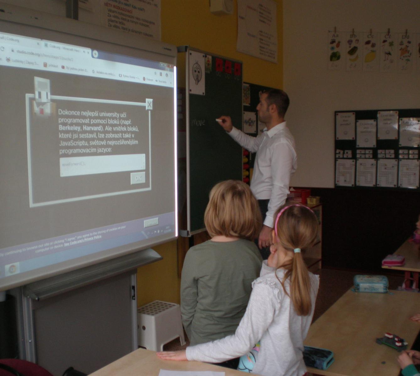 Hodina kódu ve 2. a 5. třídě - 11