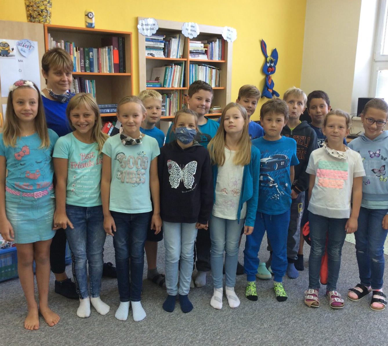 BAREVNÝ TÝDEN - MODRÝ PÁTEK - 6