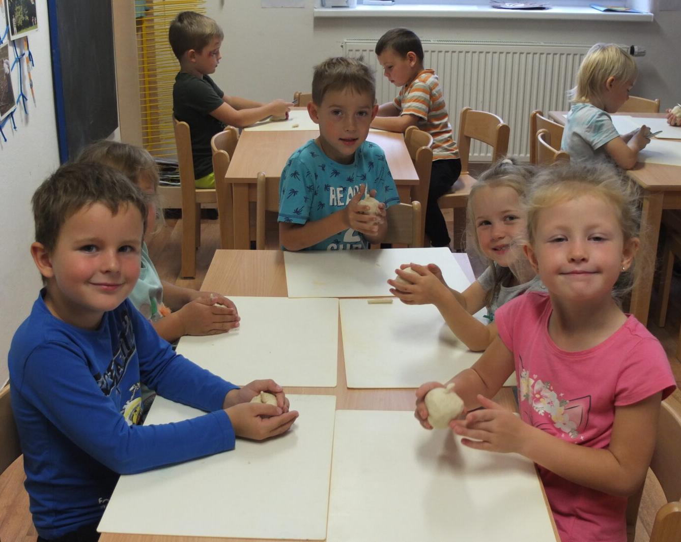 Človíček se představuje - 6