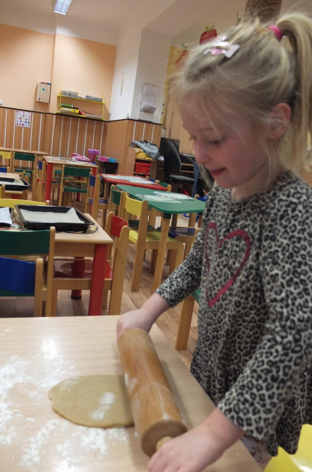 Pečení perníčků - 12