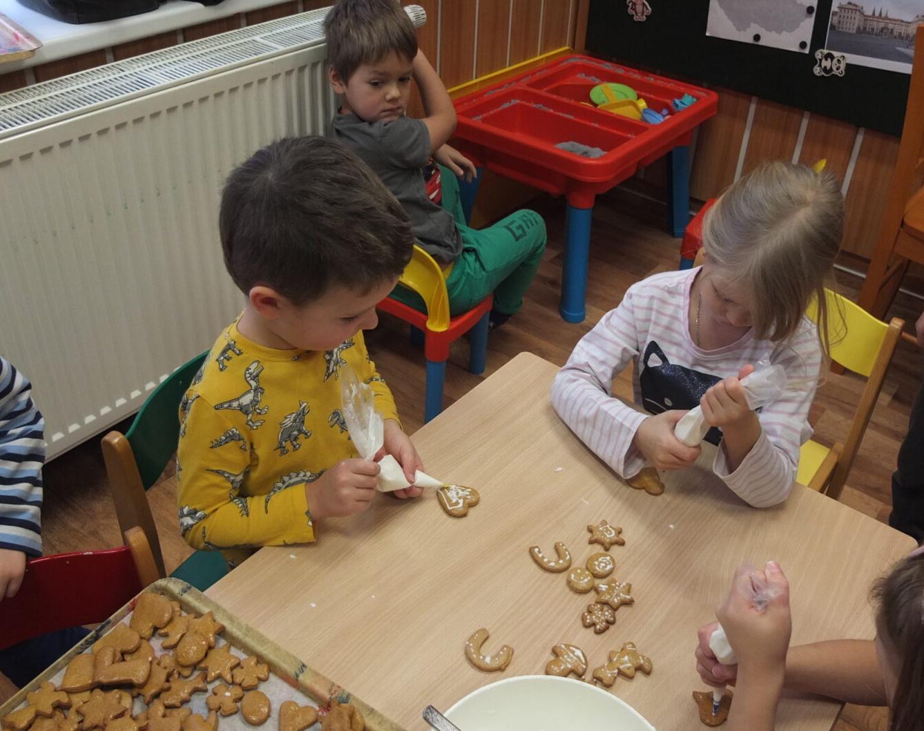 Pečení perníčků - 33