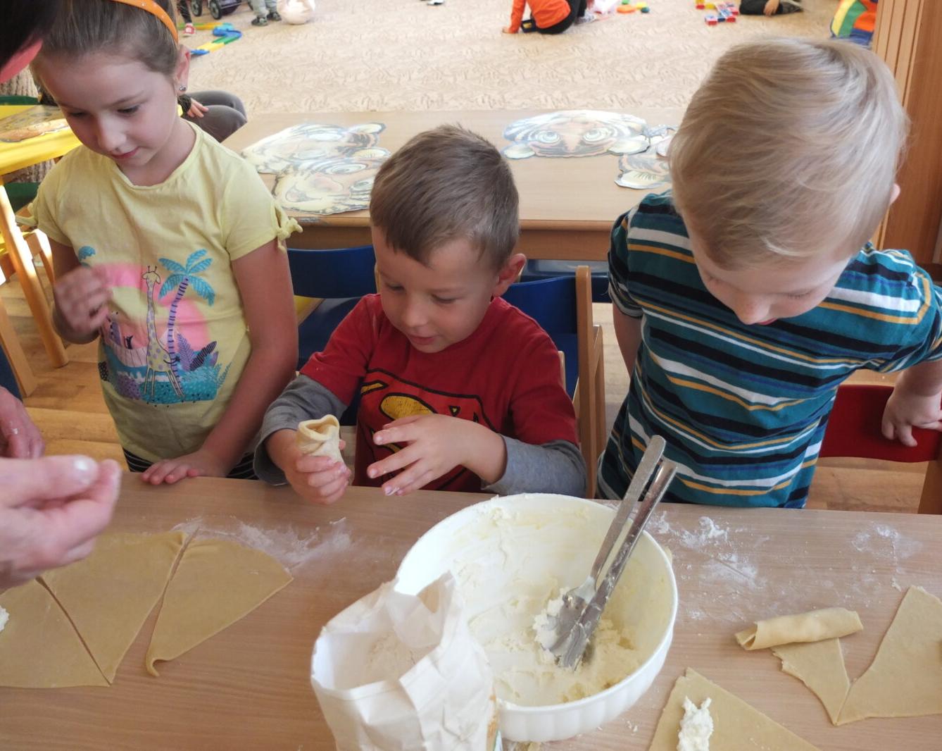 Pečení svatomartinských rohlíčků - 22