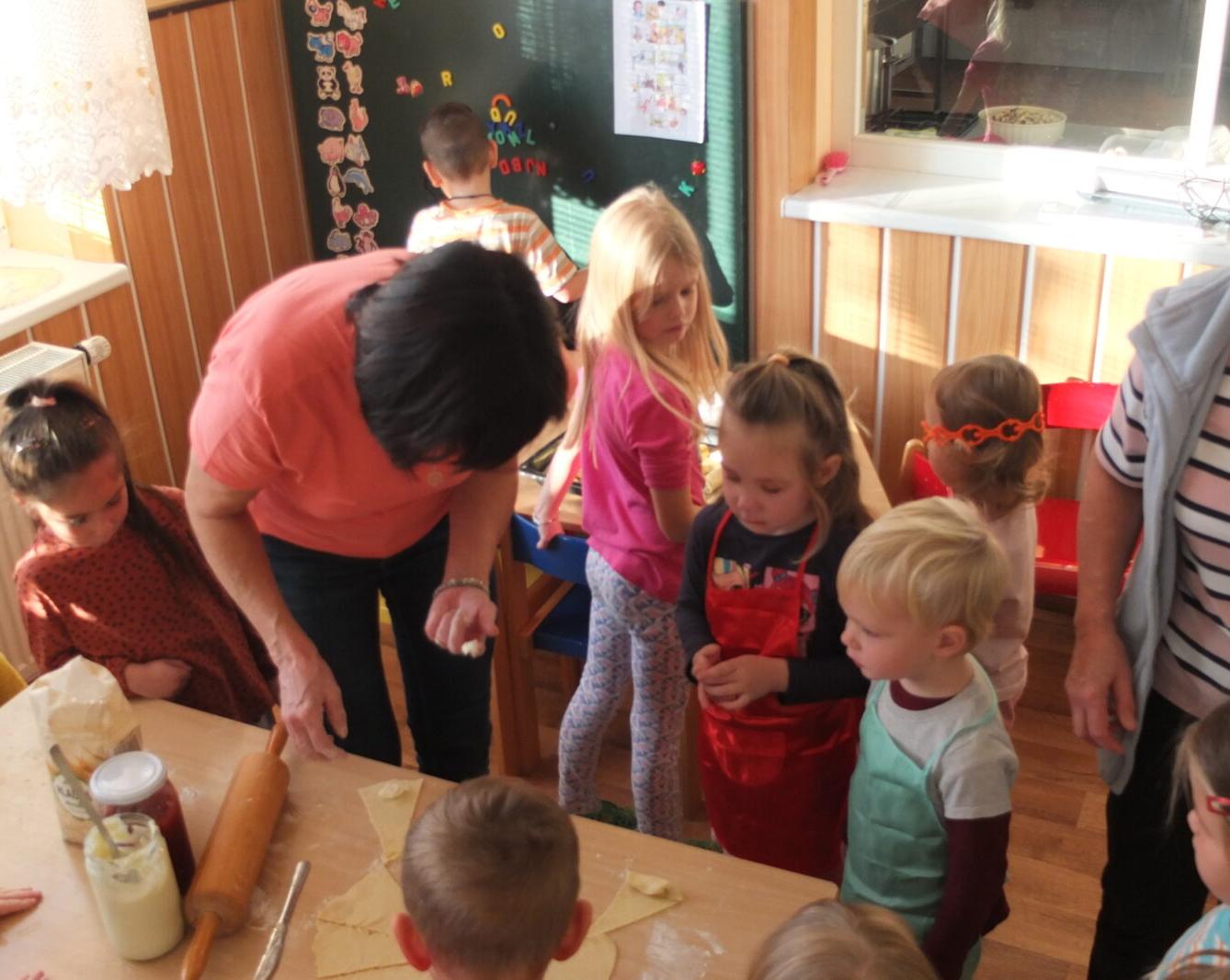 Pečení svatomartinských rohlíčků - 30