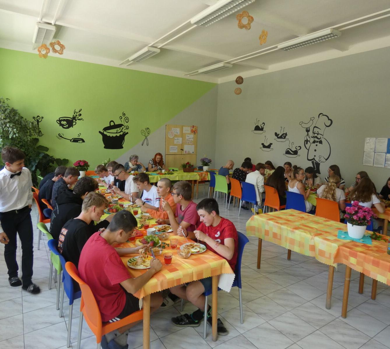 Slavnostní oběd 9. třídy - 9