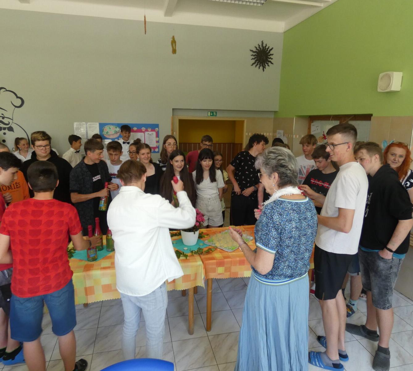 Slavnostní oběd 9. třídy - 11