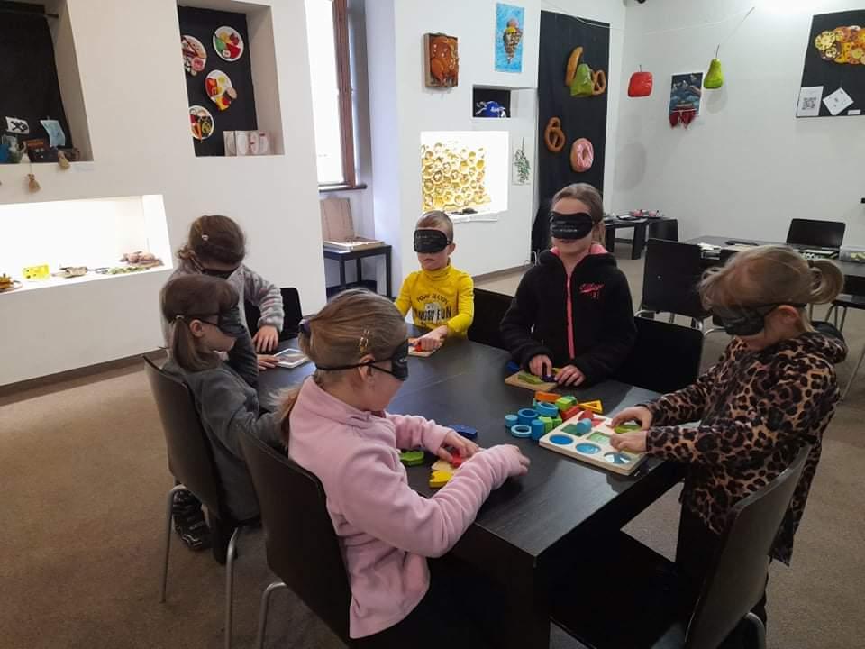 TLAPKY 1.-Praha- cesta a Neviditelná výstava - 29